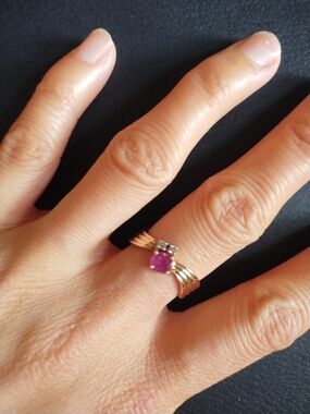 14ktGold Ring with ruby diamond
